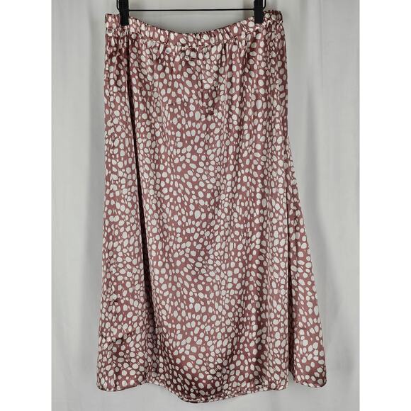 BOOHOO WOMENS MIDI SKIRT - PINK SATIN SPLATTER DOT - HIGH SLIT - SIZE 12 - Picture 4 of 10